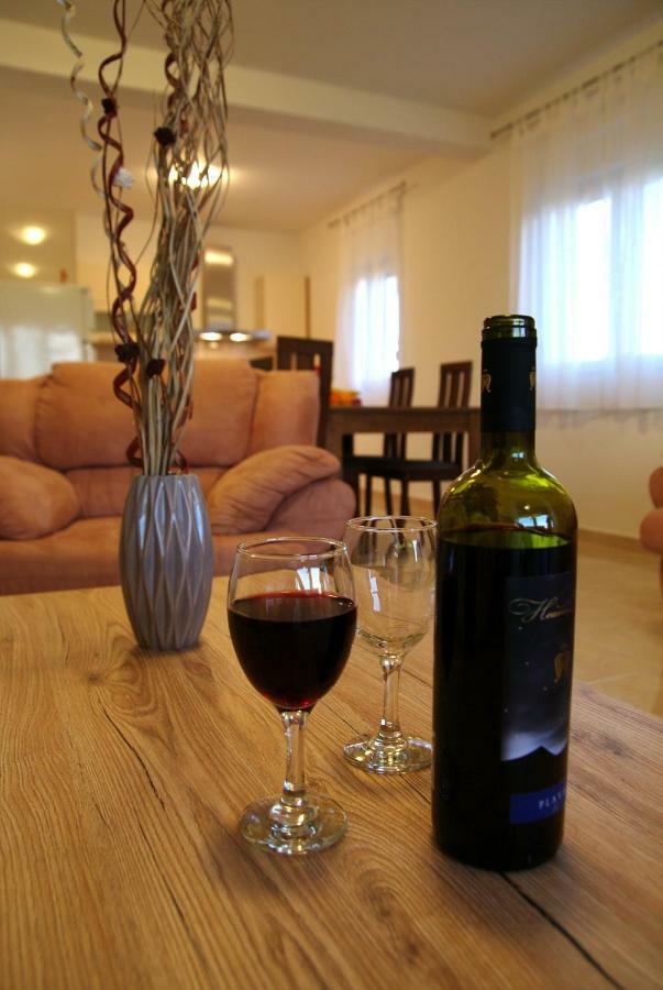 Holiday Home Luka Zadar Luaran gambar