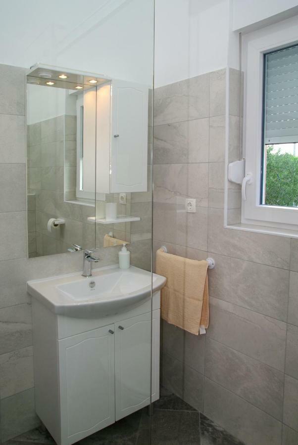 Holiday Home Luka Zadar Luaran gambar