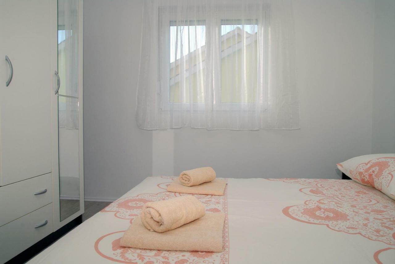 Holiday Home Luka Zadar Luaran gambar