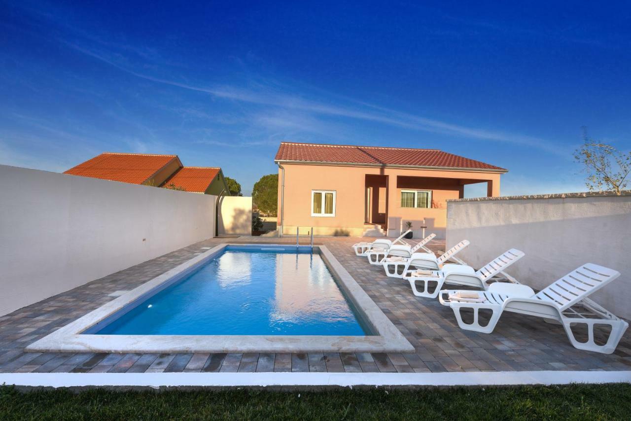 Holiday Home Luka Zadar Luaran gambar