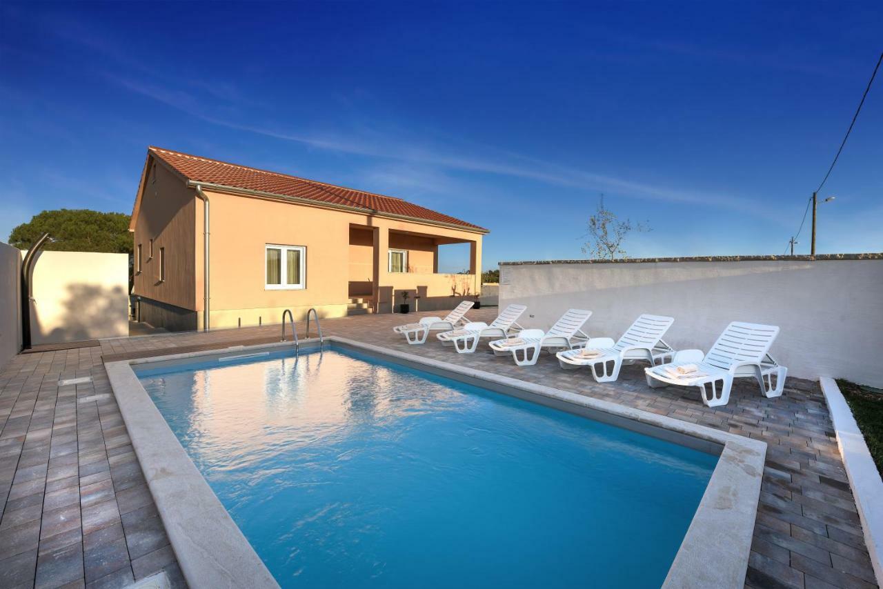 Holiday Home Luka Zadar Luaran gambar