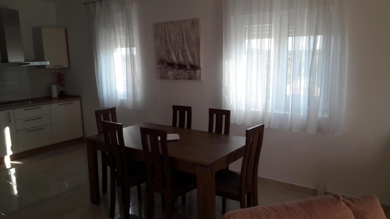 Holiday Home Luka Zadar Luaran gambar