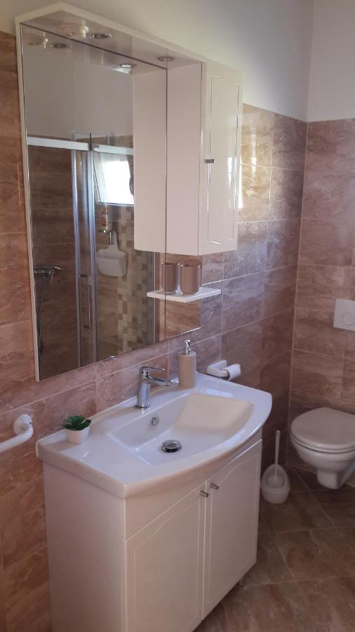 Holiday Home Luka Zadar Luaran gambar