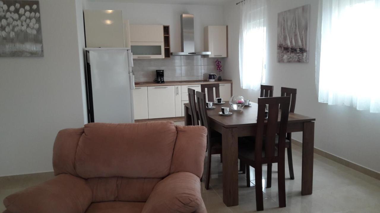 Holiday Home Luka Zadar Luaran gambar